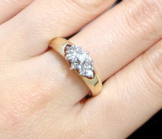 0.30CT GENUINE DIAMOND CLUSTER RING IN SOLID 14K GOLD